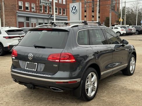 Used 2016 Volkswagen Touareg Executive image 5