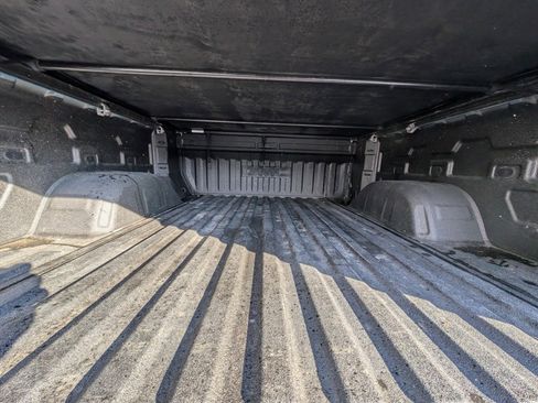 Used 2023 GMC Sierra 1500 Elevation image 10