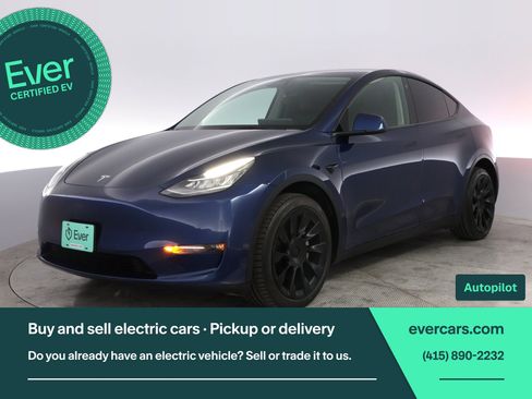 Used 2022 Tesla Model Y Long Range image 28