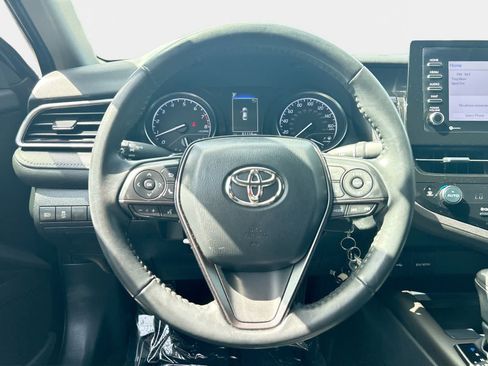 Used 2023 Toyota Camry SE FWD image 16