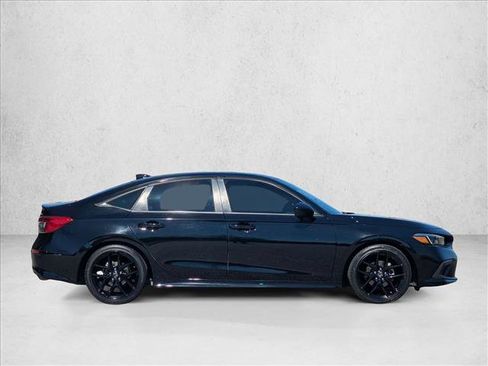 Used 2023 Honda Civic Sport image 4