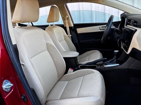 Used 2019 Toyota Corolla LE image 22