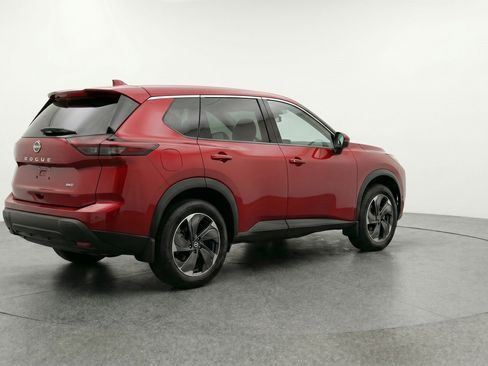 Used 2025 Nissan Rogue SV AWD/4WD image 9