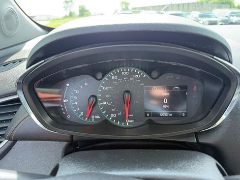 Used 2017 Chevrolet Trax LT FWD image 30