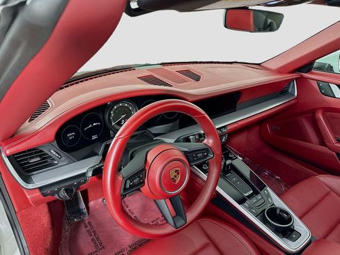 Used 2022 Porsche 911 Targa 4S image 4