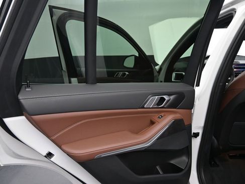 Certified 2025 BMW X5 sDrive40i w/ Parking Assistance Package image 28