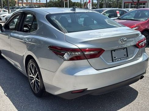 Used 2023 Toyota Camry XLE FWD image 5