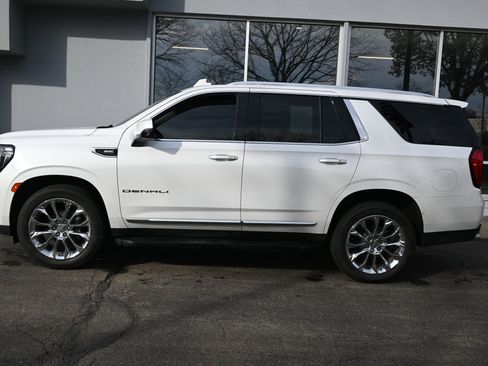Used 2022 GMC Yukon Denali w/ Max Trailering Package image 3