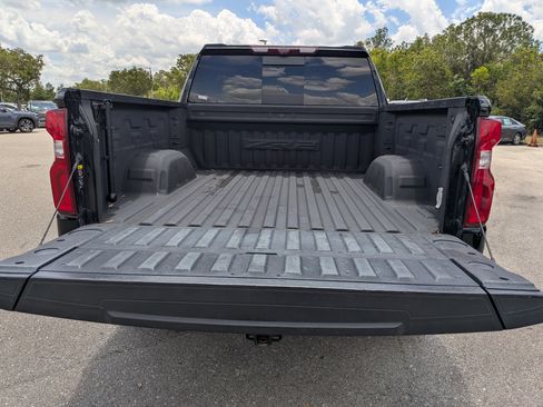 Used 2023 Chevrolet Silverado 1500 ZR2 w/ Technology Package AWD/4WD image 13