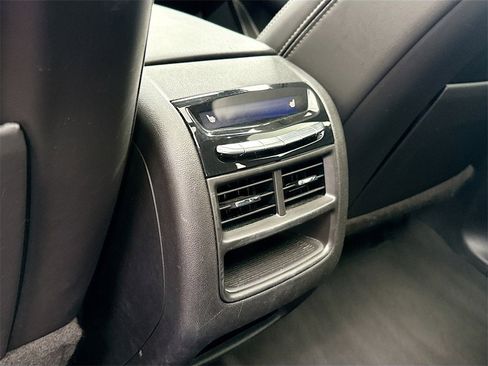 Used 2023 Cadillac XT5 Premium Luxury image 28