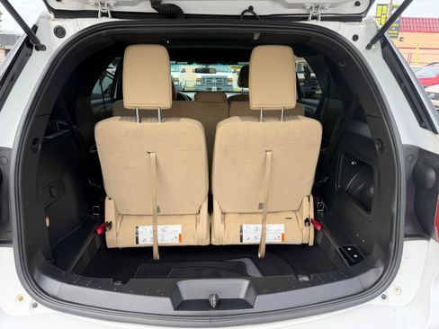 Used 2016 Ford Explorer FWD image 9
