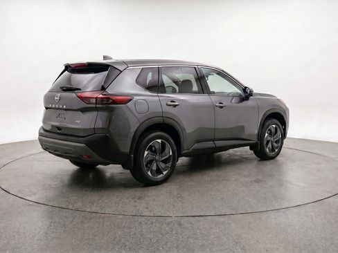 Used 2025 Nissan Rogue SV FWD image 9