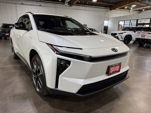 Used 2026 Toyota bZ XLE image 2