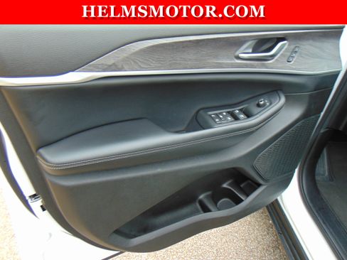 Certified 2024 Jeep Grand Cherokee L Limited image 16