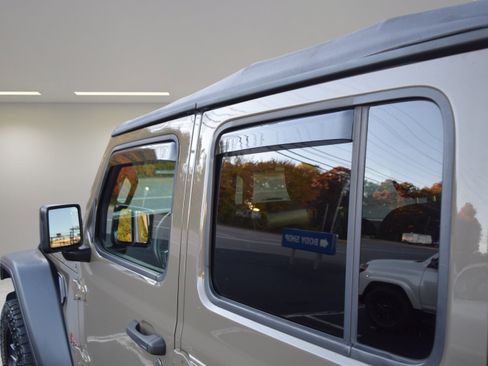 Used 2020 Jeep Gladiator Mojave image 7