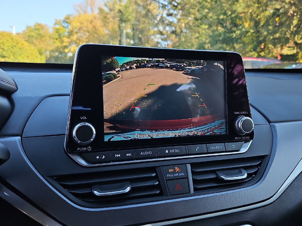 Certified 2024 Nissan Altima 2.5 SR FWD image 18