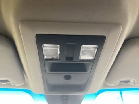 Used 2024 RAM 1500 Classic SLT image 21