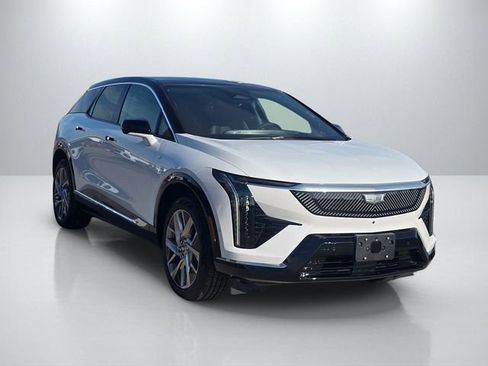 New 2026 Cadillac Optiq Luxury 1 RWD image 3