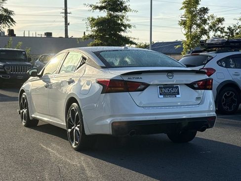 Used 2023 Nissan Altima 2.5 SR AWD/4WD image 5
