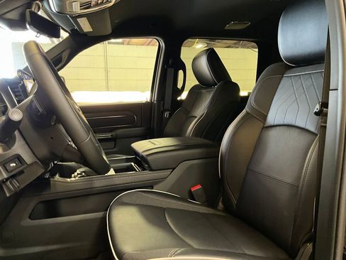 New 2025 RAM 2500 Limited image 11