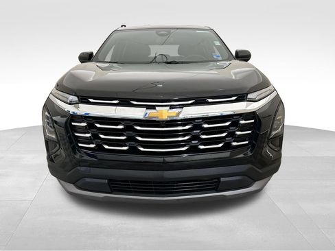 Used 2025 Chevrolet Equinox LT AWD/4WD image 9