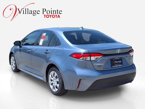 Used 2026 Toyota Corolla LE FWD image 3