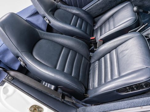 Used 1989 Porsche 911 Carrera RWD image 23