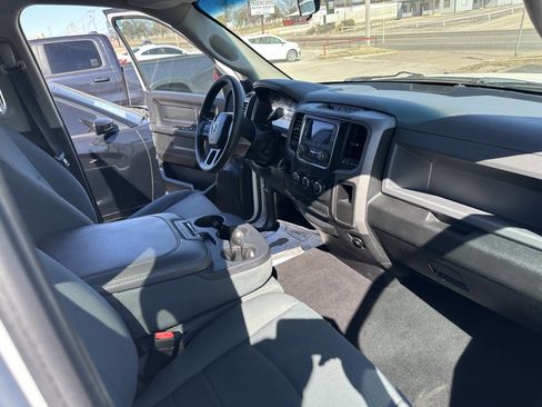 Used 2015 RAM 1500 ST w/ SXT Appearance Group image 17