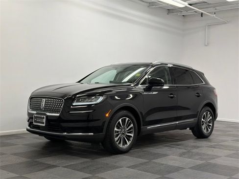 Used 2022 Lincoln Nautilus FWD w/ Premium Package image 1