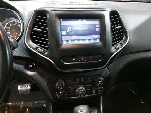 Used 2021 Jeep Cherokee Latitude Lux image 21