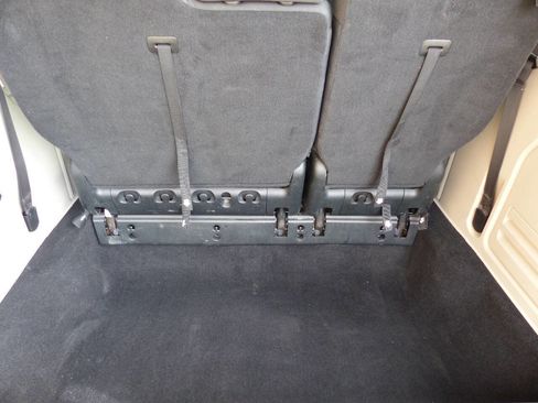 Used 2019 Dodge Grand Caravan SE w/ UConnect Hands-Free Group FWD image 29