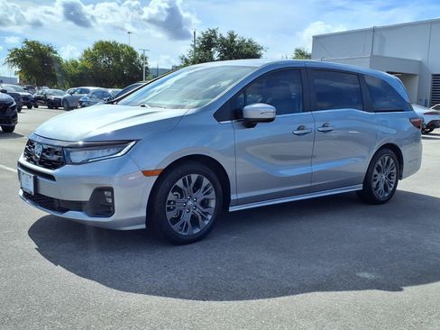 Used 2025 Honda Odyssey Touring image 22