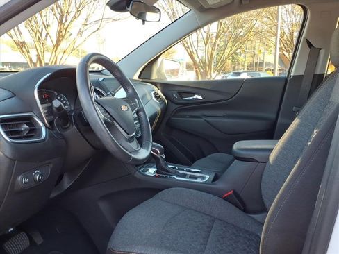 Used 2022 Chevrolet Equinox LT image 11
