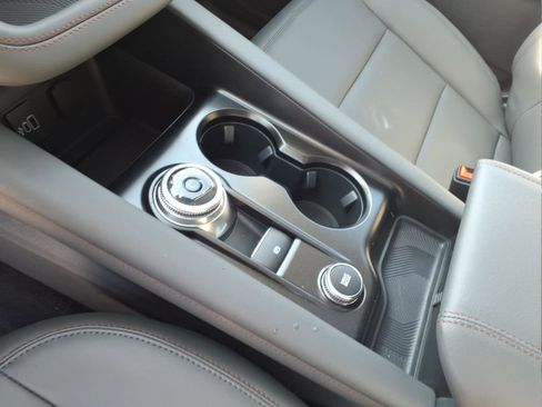 New 2026 Ford Explorer Active w/ Active Comfort Package AWD/4WD image 8