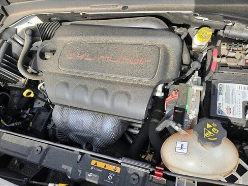 Used 2020 Jeep Renegade Altitude FWD image 22