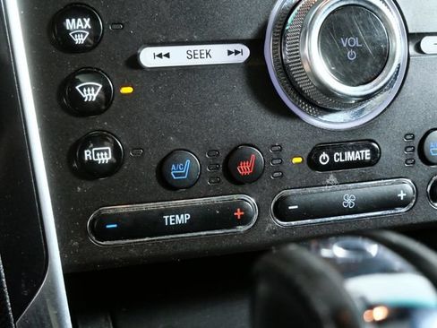 Used 2016 Ford Explorer Limited w/ Equipment Group 301A AWD/4WD image 22
