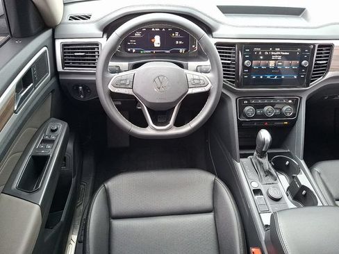 Used 2023 Volkswagen Atlas SEL AWD/4WD image 12