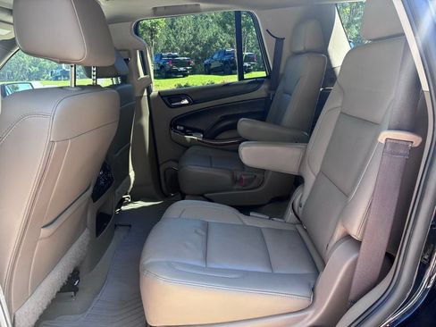 Used 2019 Chevrolet Tahoe Premier AWD/4WD image 11