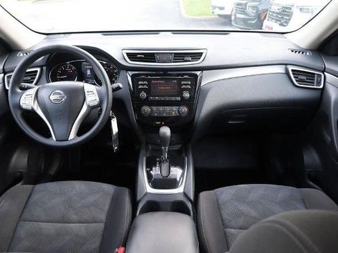 Used 2016 Nissan Rogue S AWD/4WD image 21