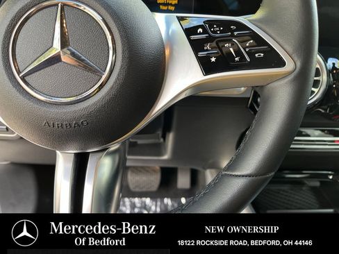 Used 2026 Mercedes-Benz GLB 250 4MATIC image 25