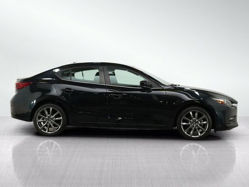 Used 2018 MAZDA MAZDA3 Touring FWD image 6