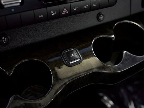 Used 2019 Mercedes-Benz Sprinter 144 image 61