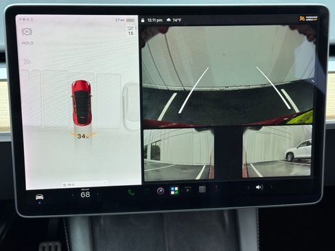 Used 2022 Tesla Model Y Performance AWD/4WD image 31