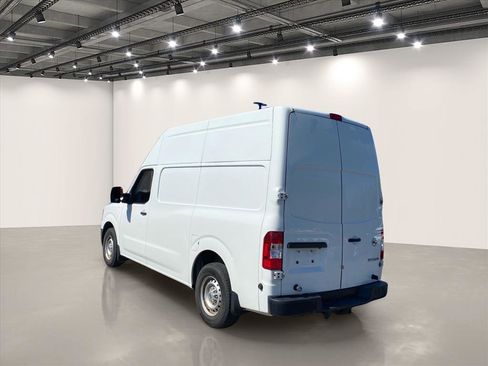 Used 2018 Nissan NV 3500 S RWD image 5