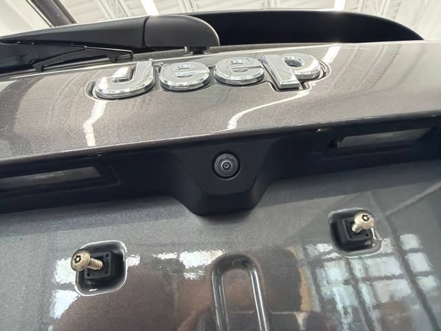 Used 2024 Jeep Compass Latitude AWD/4WD image 6