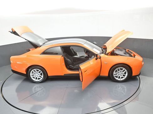 Used 2025 Dodge Charger R/T w/ Sun & Sound Package image 71