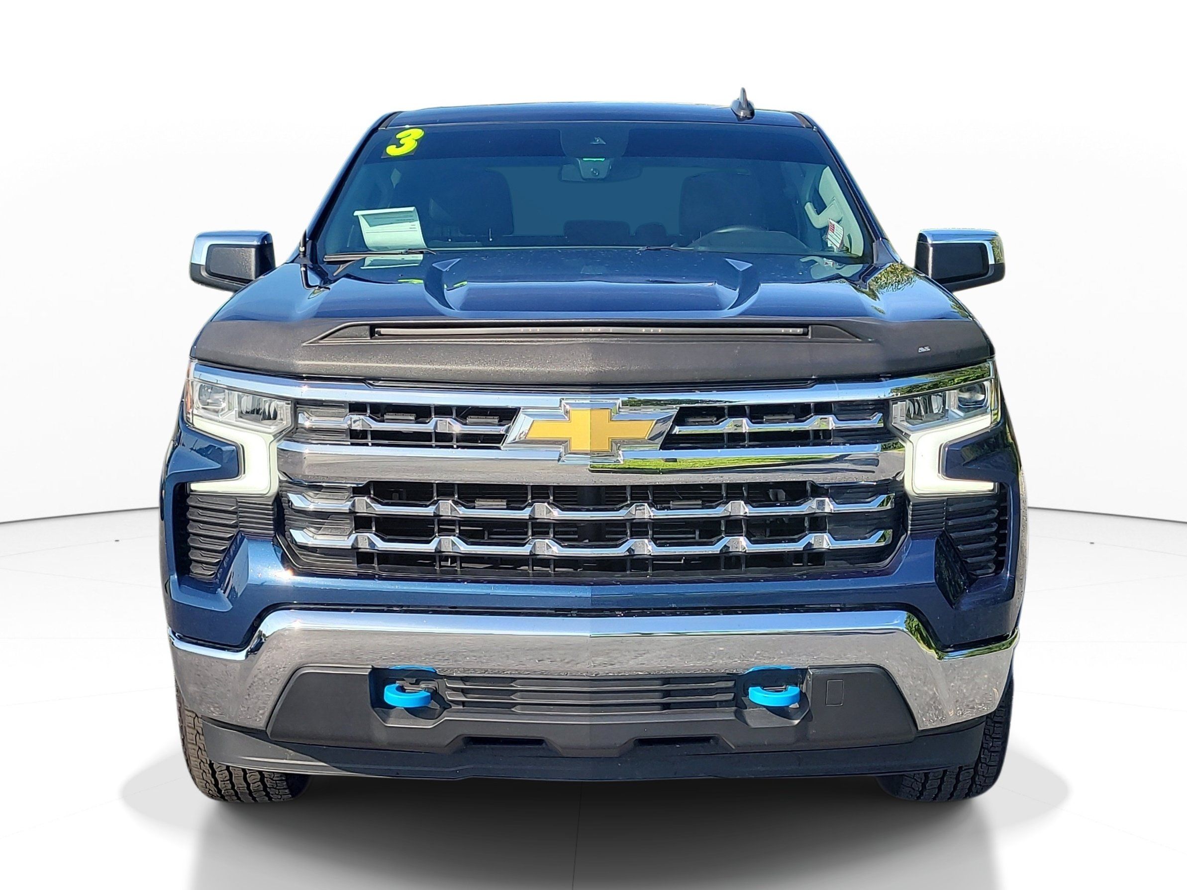 Used 2023 Chevrolet Silverado 1500 LT AWD/4WD image 2