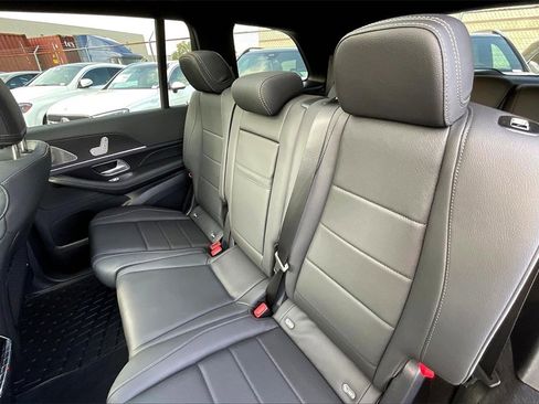 New 2025 Mercedes-Benz GLS 450 4MATIC image 10