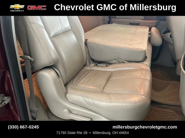 Used 2008 GMC Yukon XL SLT w/ SLT Preferred Equipment Group AWD/4WD image 34
