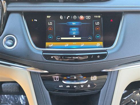 Used 2019 Cadillac XT5 FWD image 30